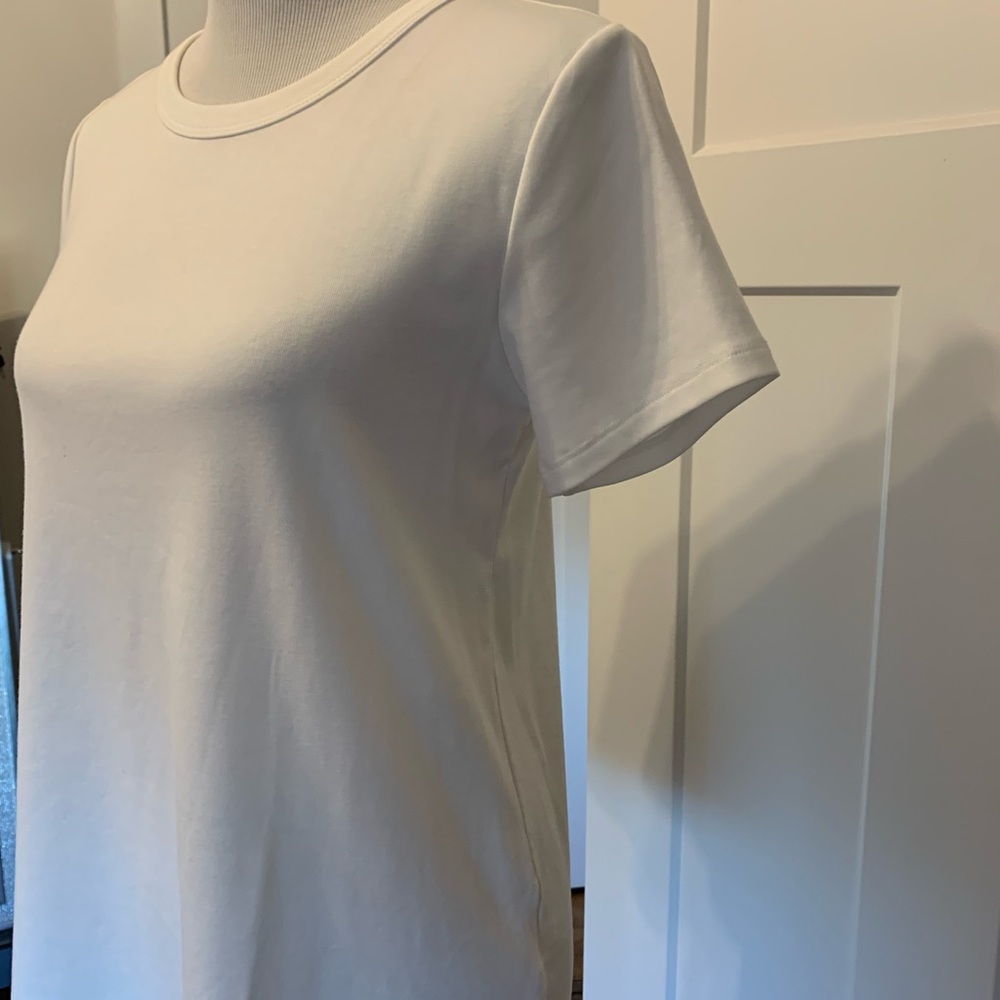 White tee - Picture 2 of 5